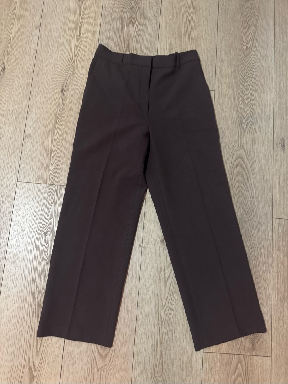 Aritzia Women's Dark Brown Straight-Leg Dress Pants